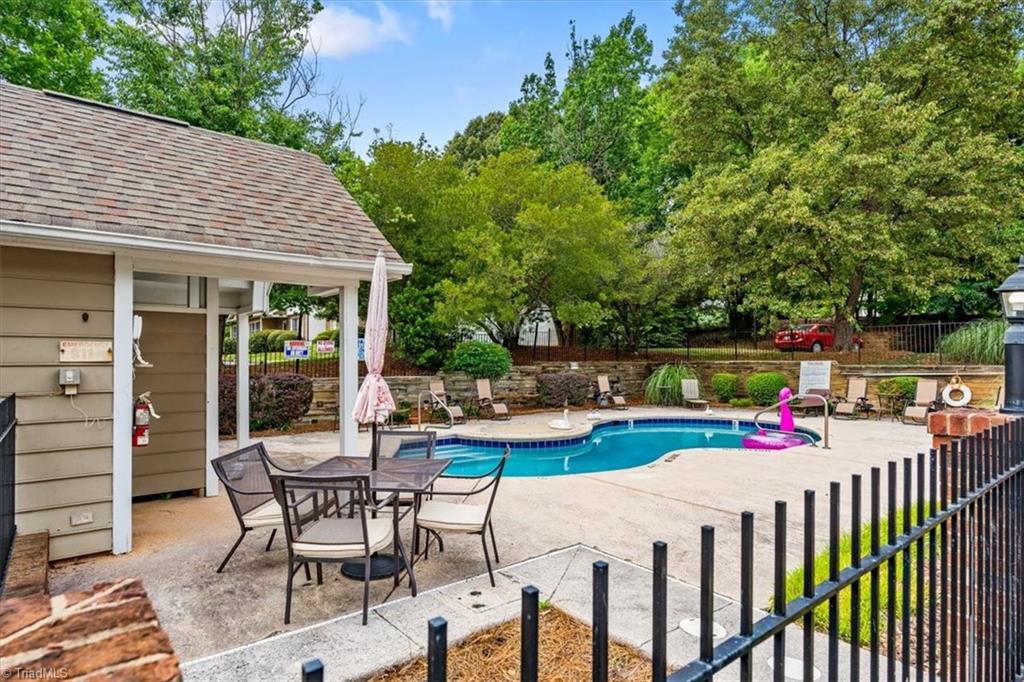 3701 Cotswold Terrace # K Property Photo 42