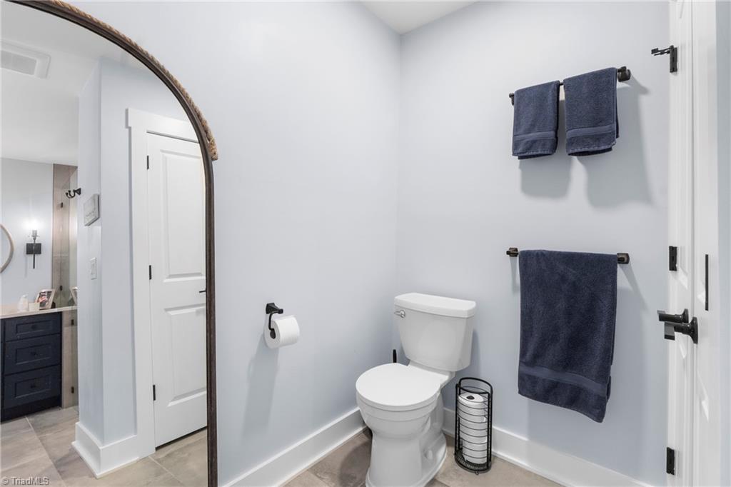 645 Riverside Drive Property Photo 39