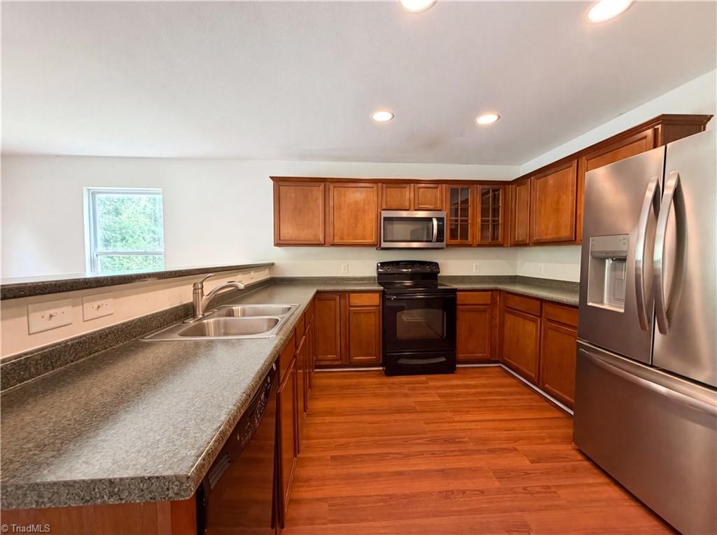 382 Kendall Drive Property Photo 2