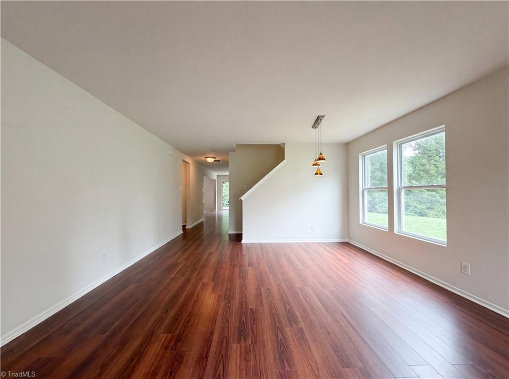 382 Kendall Drive Property Photo 7