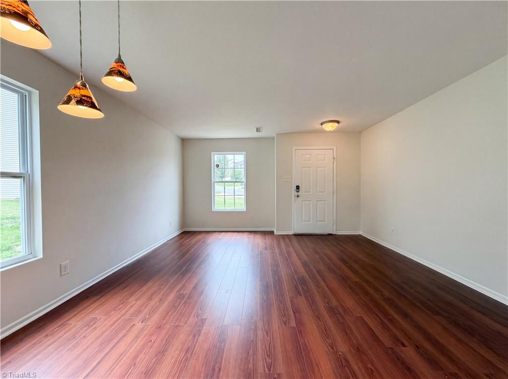 382 Kendall Drive Property Photo 8