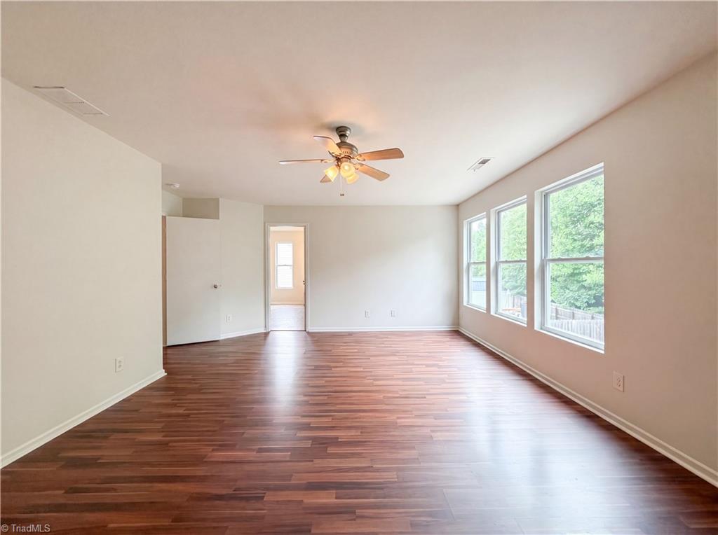 382 Kendall Drive Property Photo 10