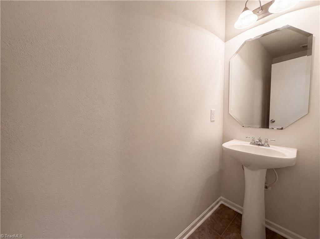 382 Kendall Drive Property Photo 19