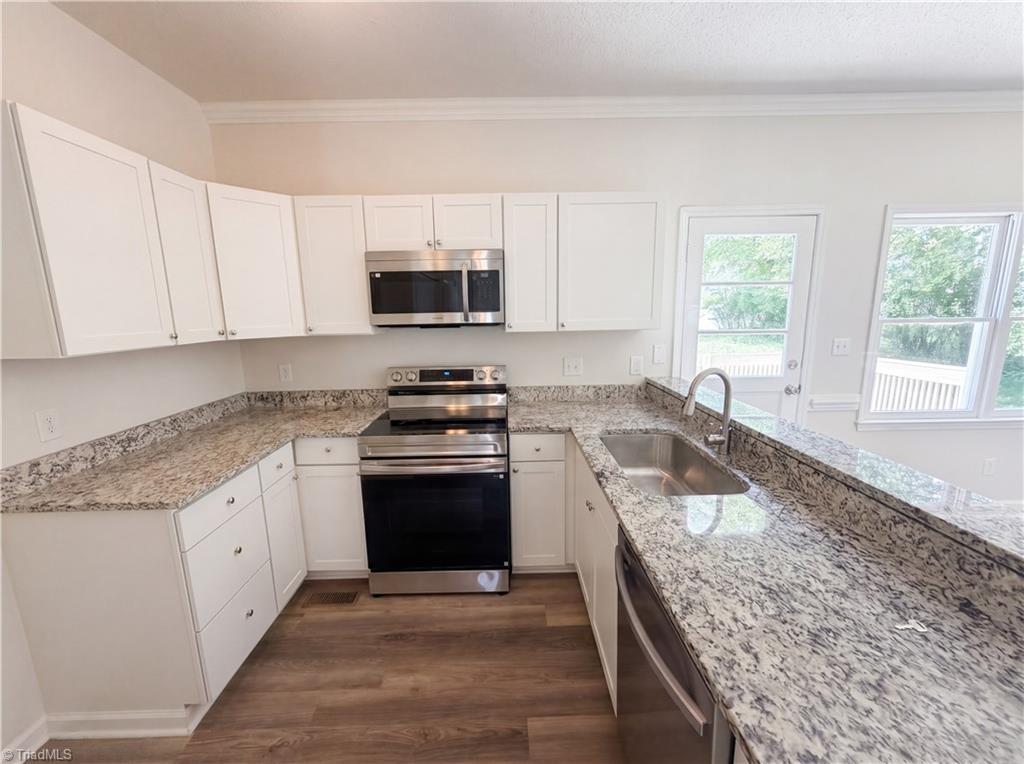 3719 Harrington Point Property Photo 2