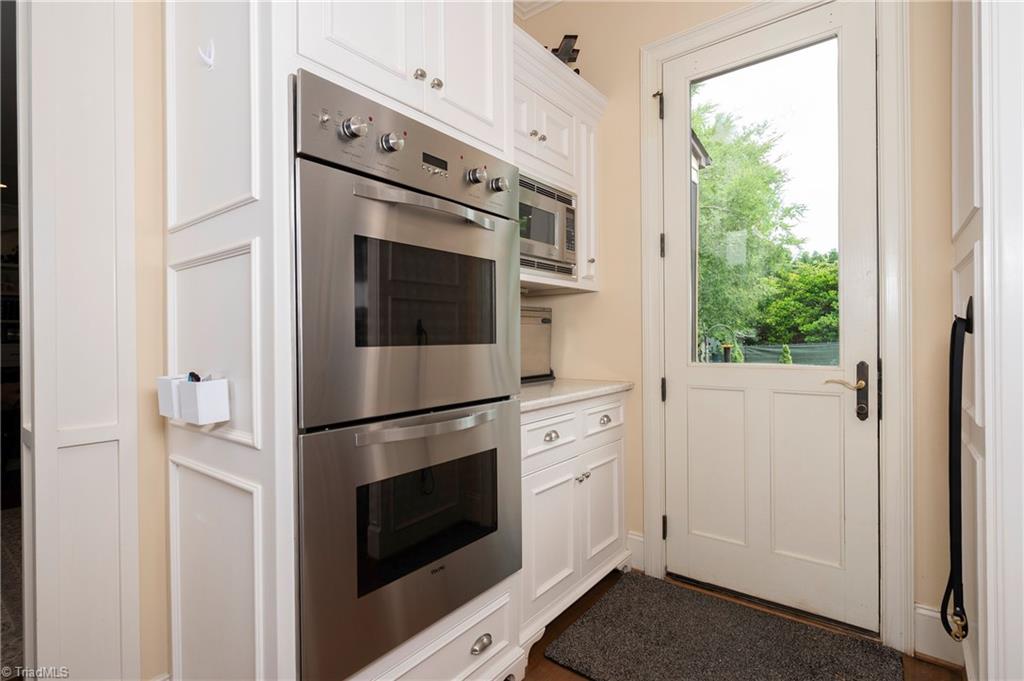 310 James Way Property Photo 14