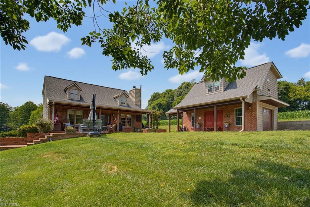 5741 Winding Creek Lane Property Photo 3