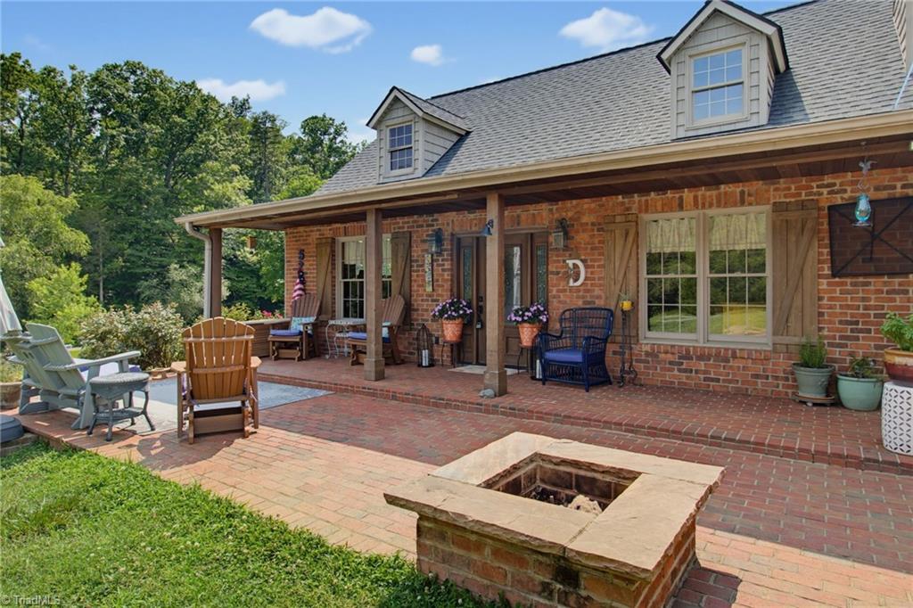 5741 Winding Creek Lane Property Photo 5