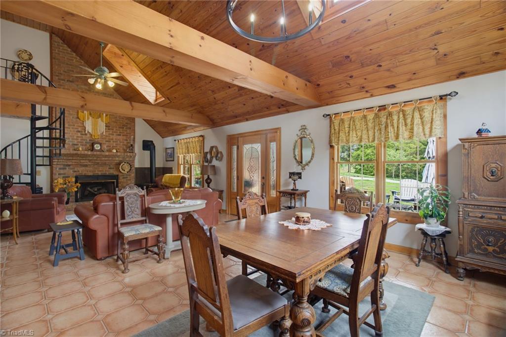 5741 Winding Creek Lane Property Photo 14