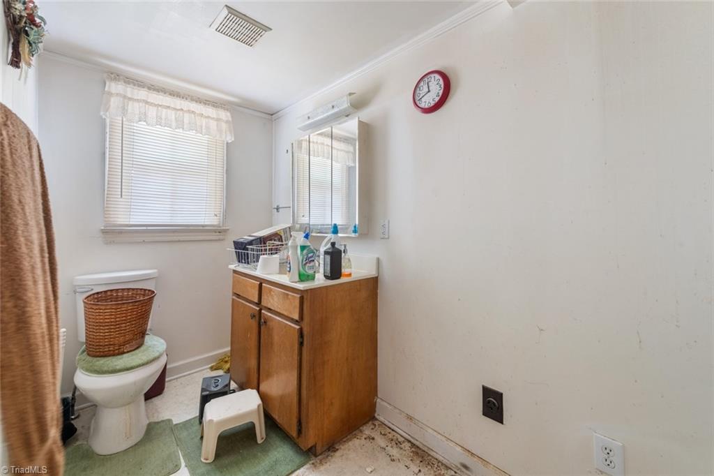 725 Everett Street Property Photo 14