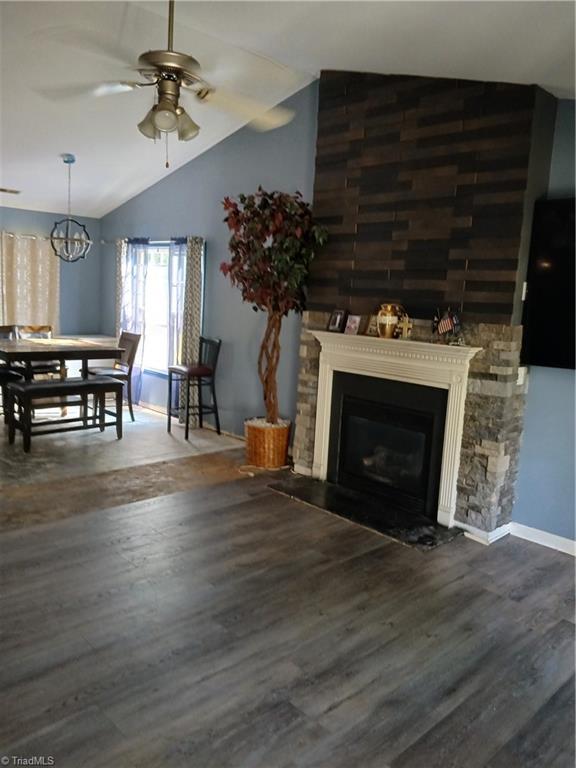 3940 Bluestem Drive Property Photo 3