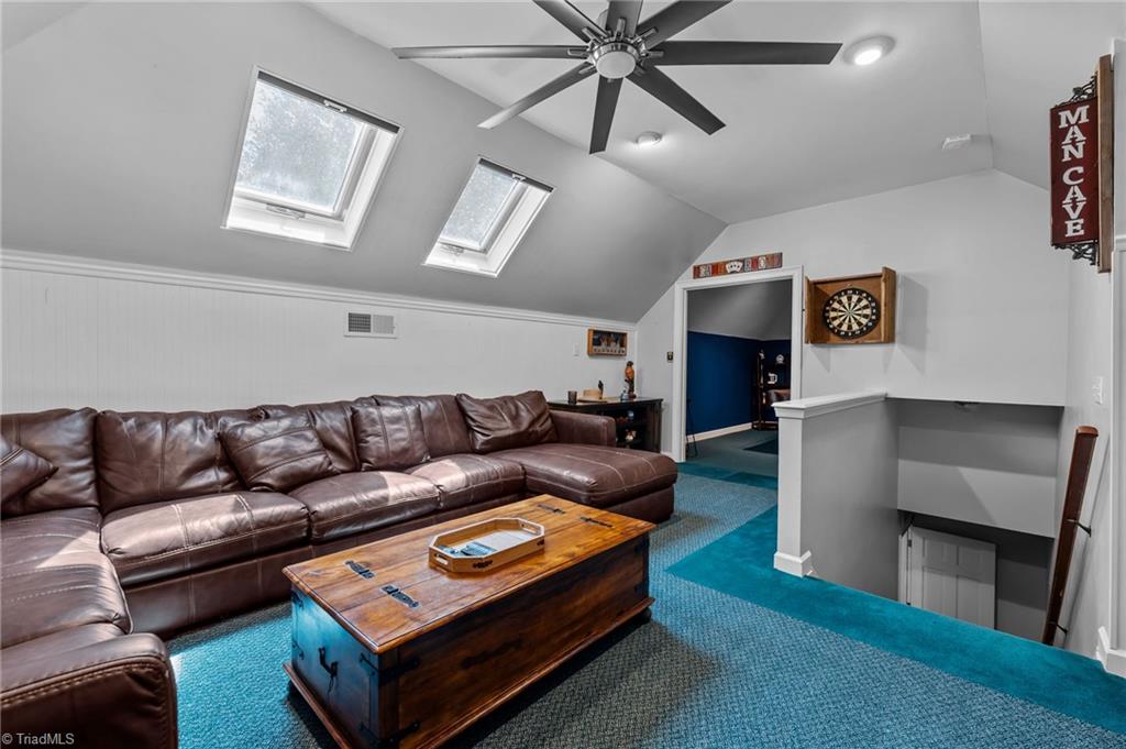 3903 Buncombe Drive Property Photo 41