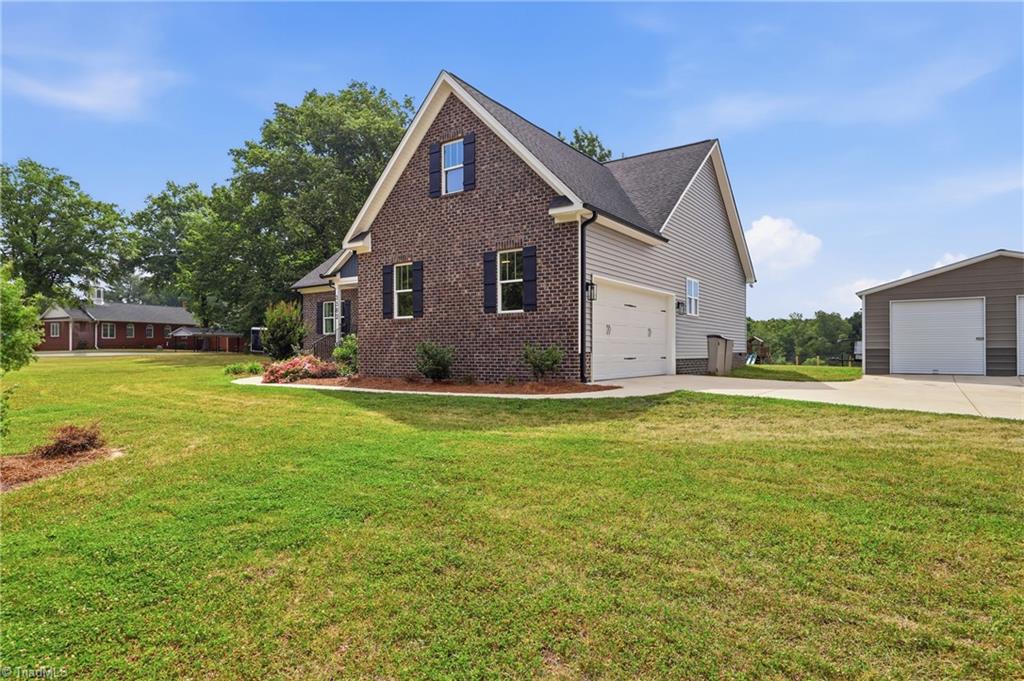 3382 Nc Highway 65 Property Photo 32