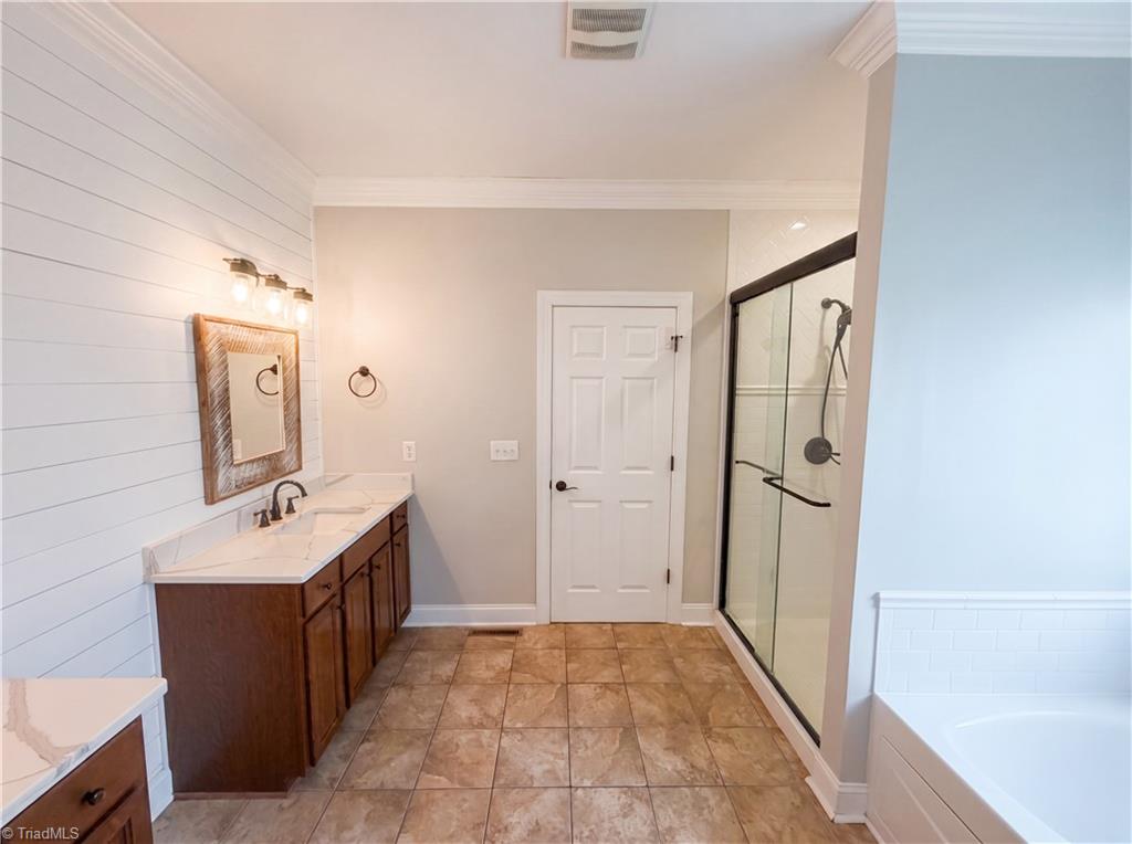 8434 Pheasant Ridge Drive Property Photo 25