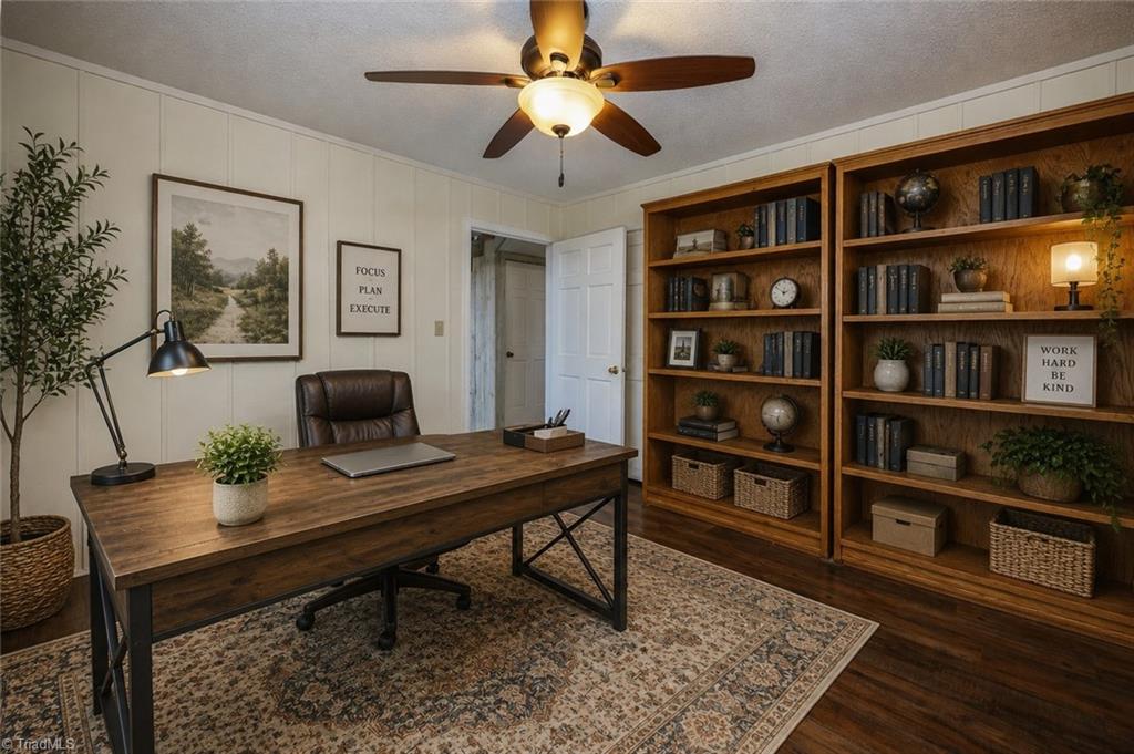 6350 Roscoe Road Property Photo 9