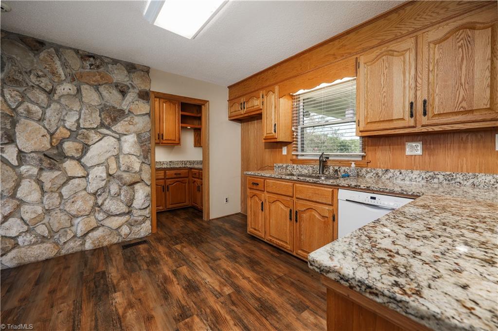6350 Roscoe Road Property Photo 13