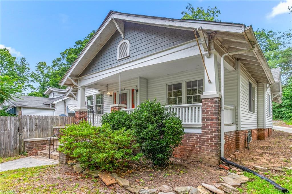 949 Hutton Street Property Photo 4