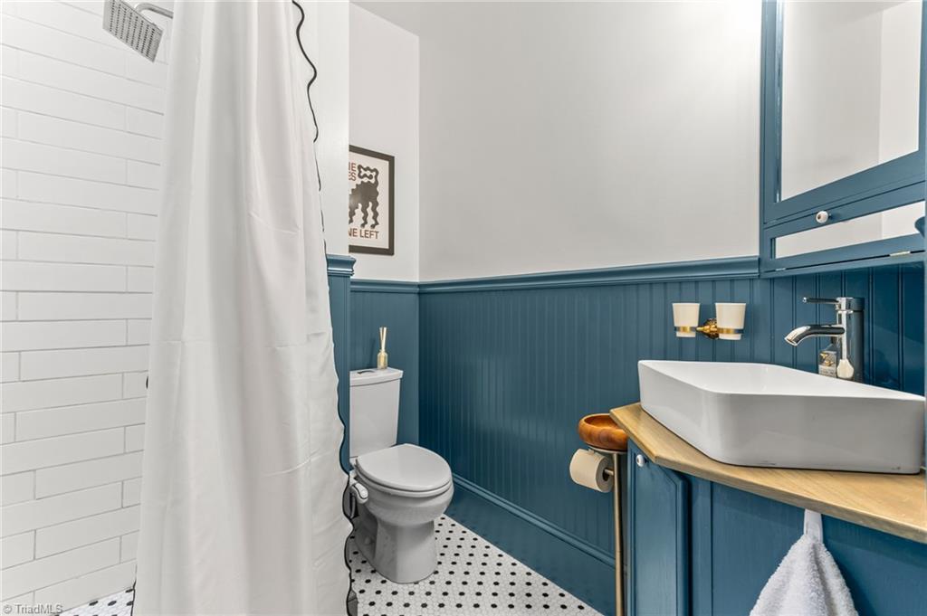 949 Hutton Street Property Photo 29