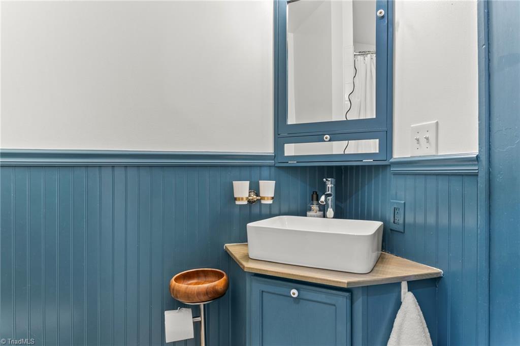 949 Hutton Street Property Photo 30