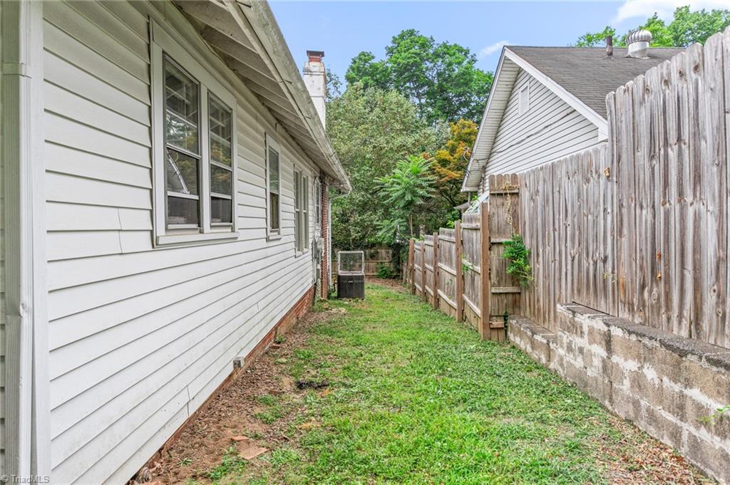 949 Hutton Street Property Photo 35
