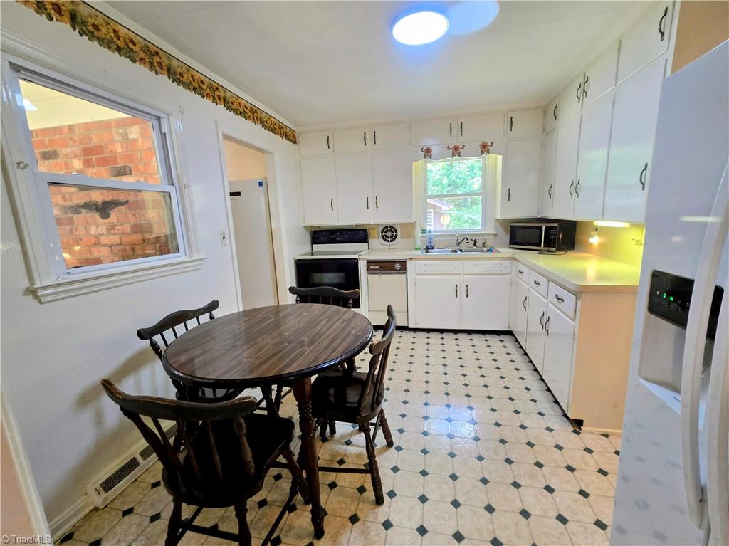 171 Idlewild Drive Property Photo 11