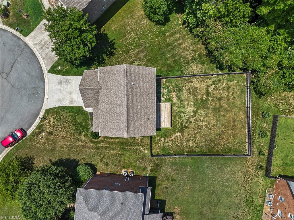 4711 Evie Court Property Photo 13