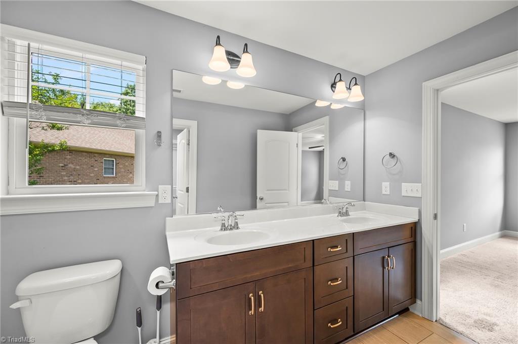 4711 Evie Court Property Photo 17