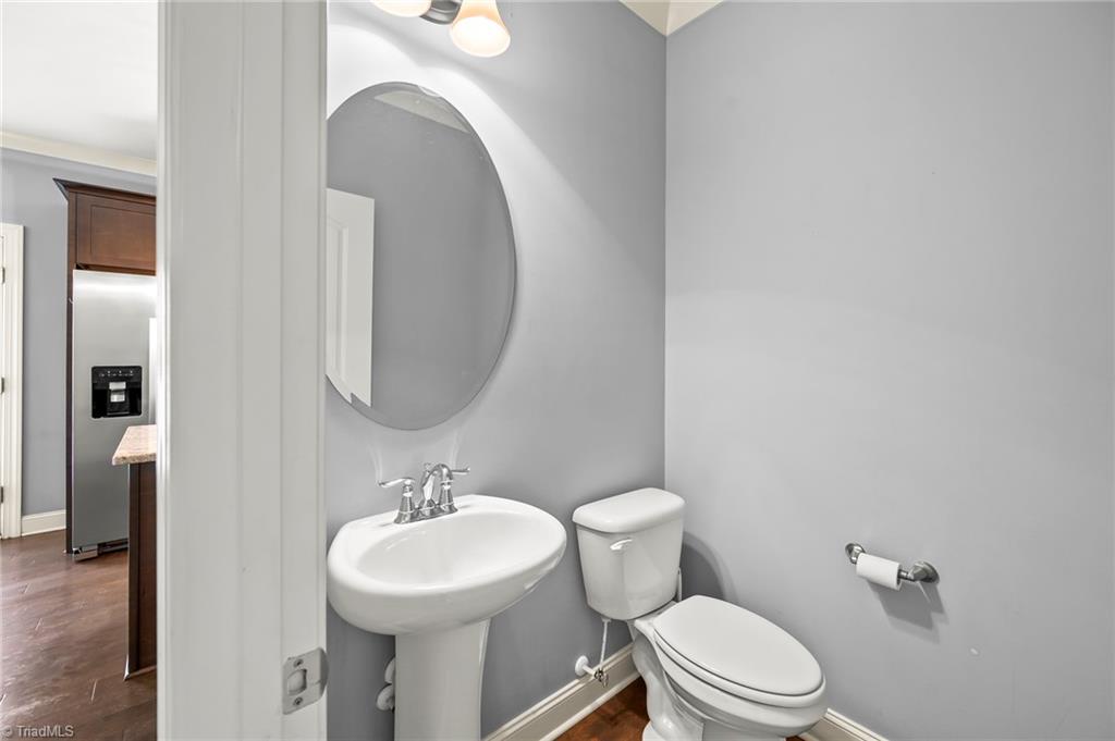 4711 Evie Court Property Photo 25