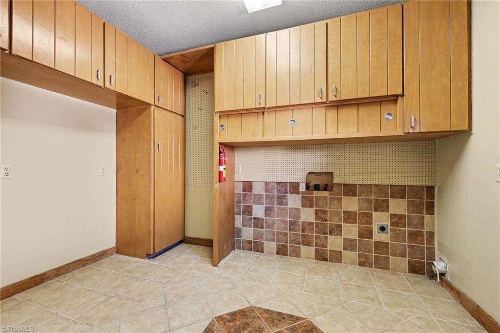 5427 Tallwood Estates Drive Property Photo 12