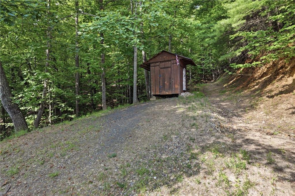 605 Valley View Drive Property Photo 40