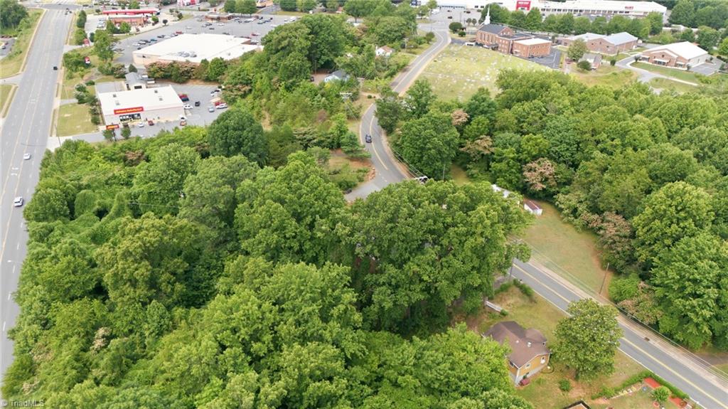 210 Oak Grove Road Property Photo 7