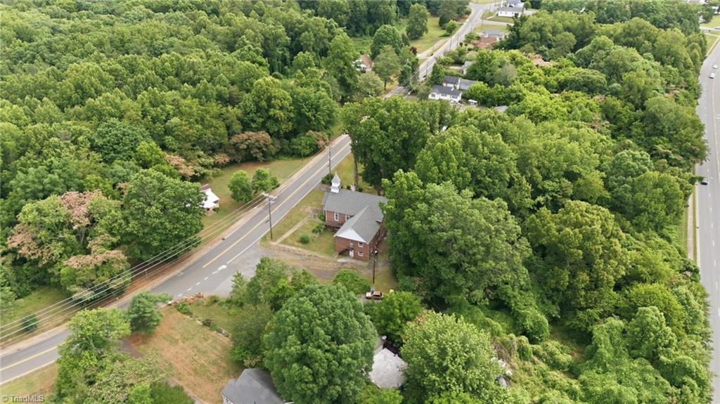 210 Oak Grove Road Property Photo 8