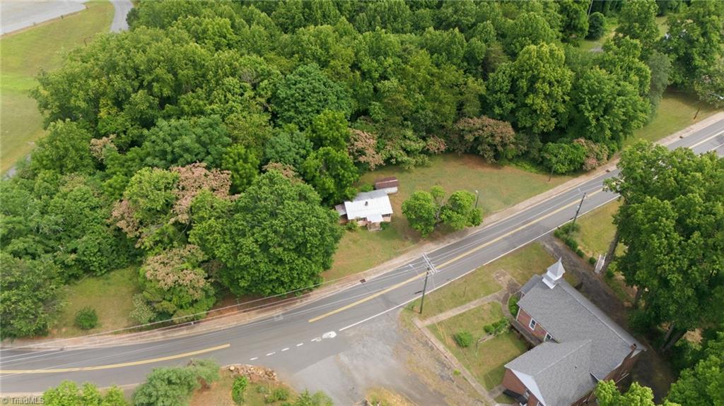 210 Oak Grove Road Property Photo 11
