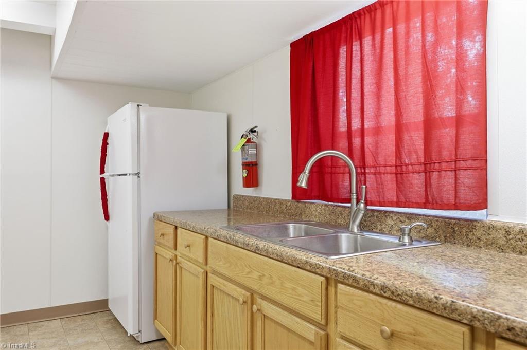 210 Oak Grove Road Property Photo 33