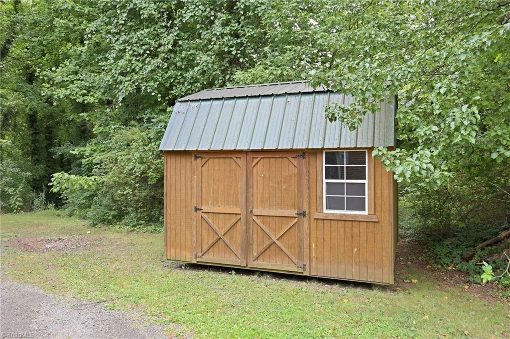 210 Oak Grove Road Property Photo 44