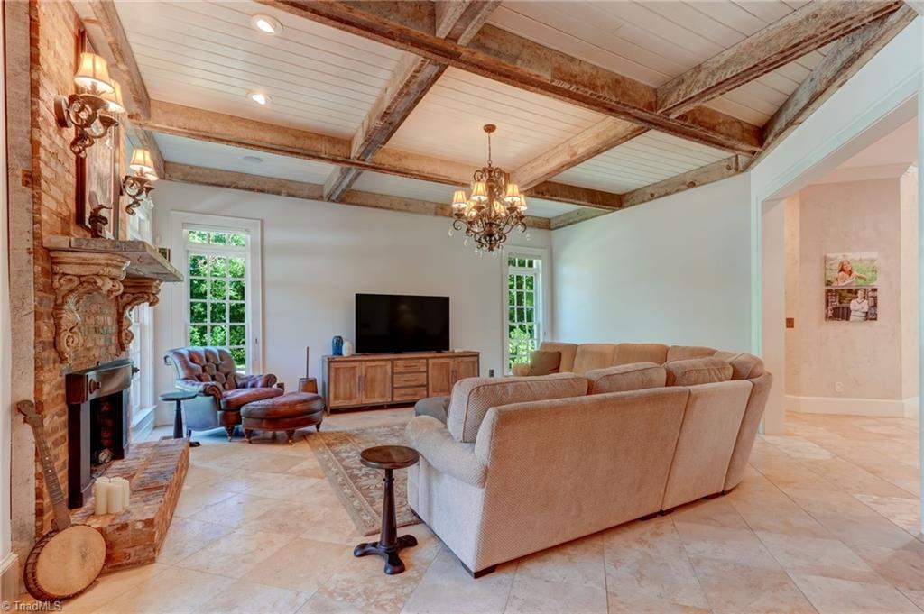4501 Kendale Road Property Photo 40