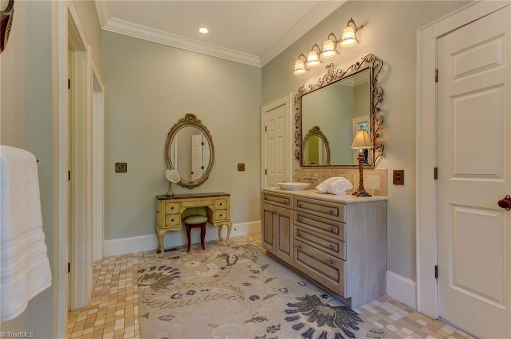 4501 Kendale Road Property Photo 41