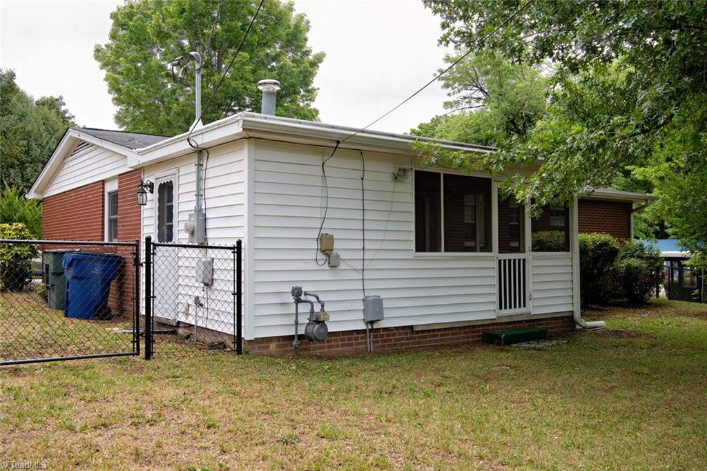 731 Oakgrove Drive Property Photo 4