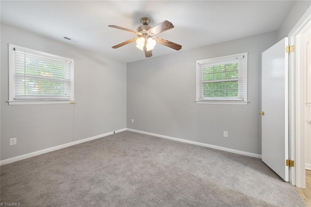 731 Oakgrove Drive Property Photo 18