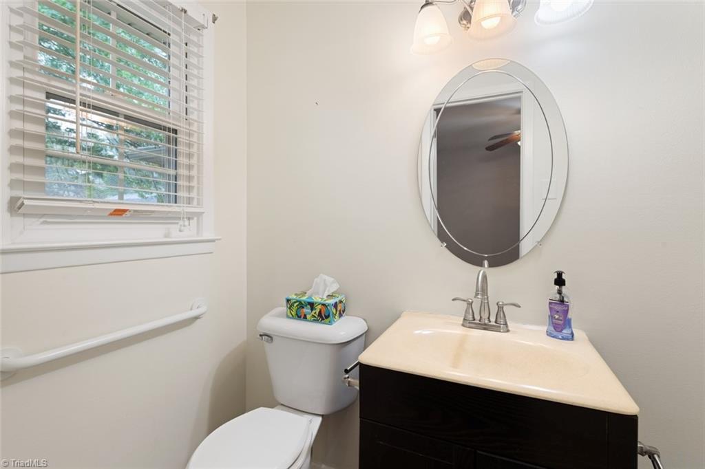 731 Oakgrove Drive Property Photo 20