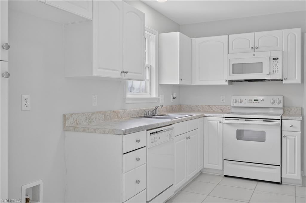 373 Sailway Road Property Photo 4