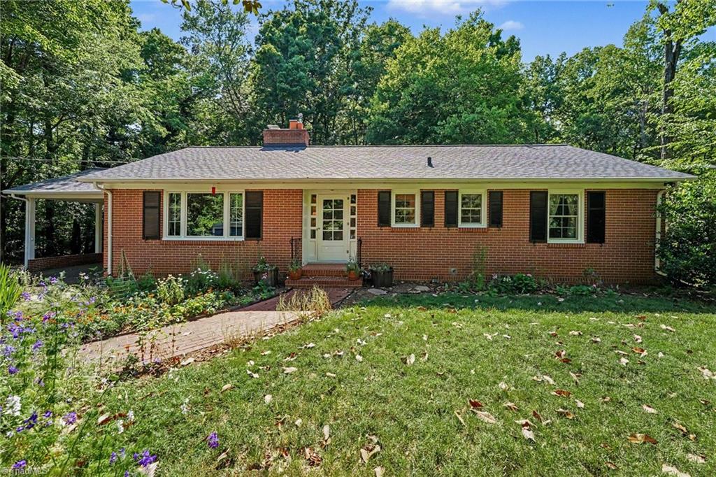 3901 Woodview Drive Property Photo 1