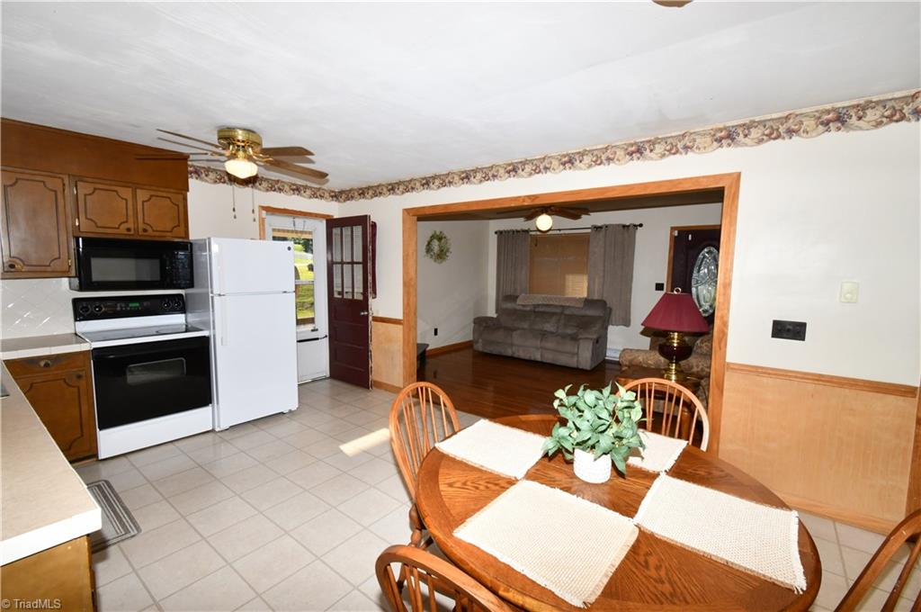 219 Atkins Lane Property Photo 3