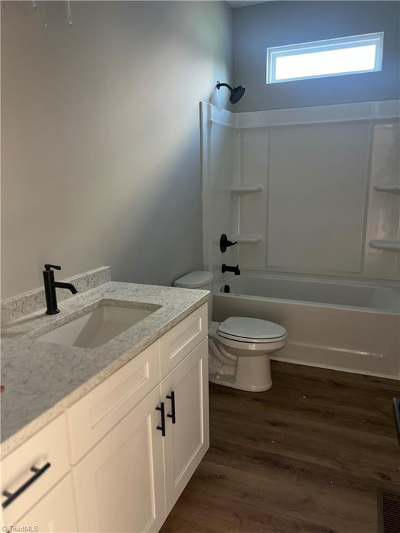 915 Redding Drive Property Photo 16