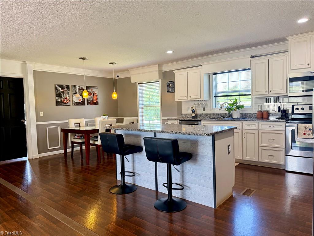 1001 Byrds Curve Road Property Photo 1