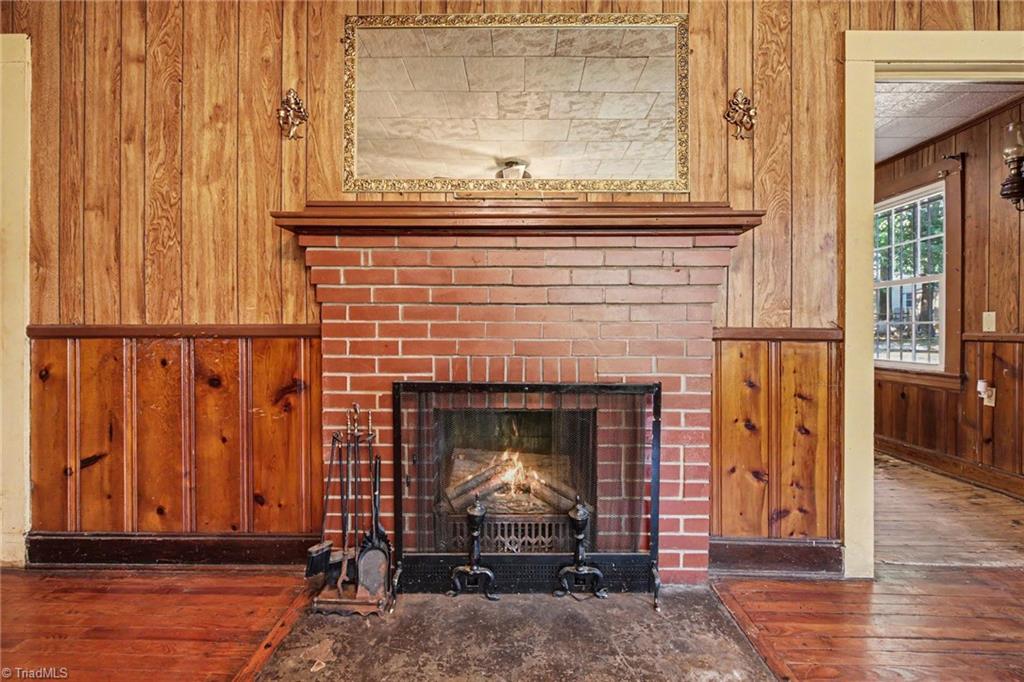 811 Cliffside Avenue Property Photo 5