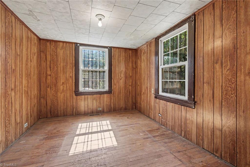 811 Cliffside Avenue Property Photo 14
