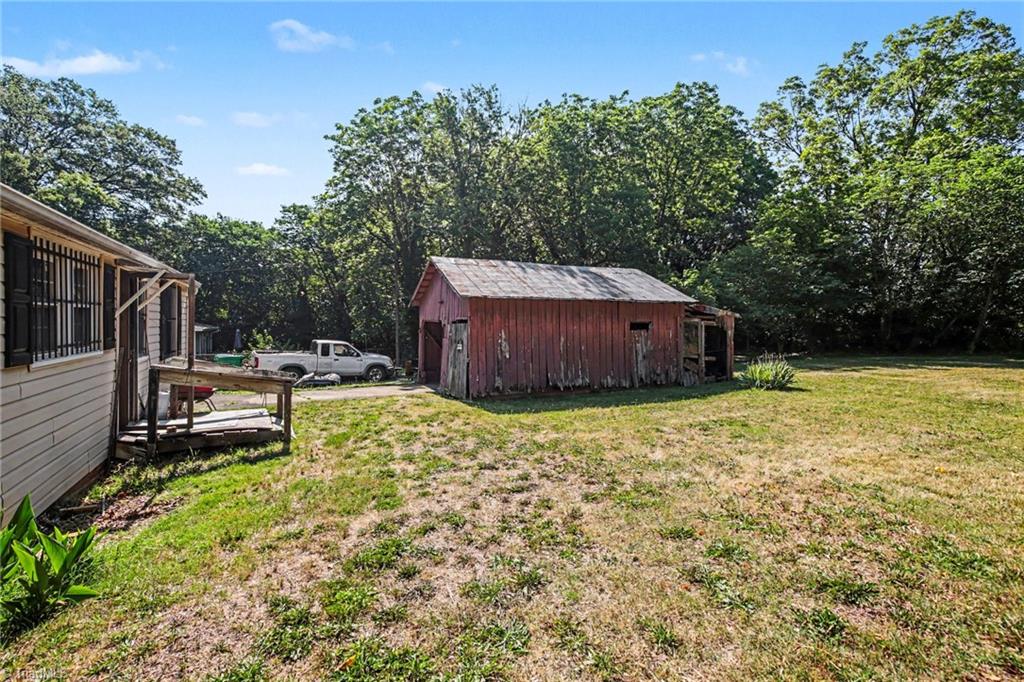 811 Cliffside Avenue Property Photo 18