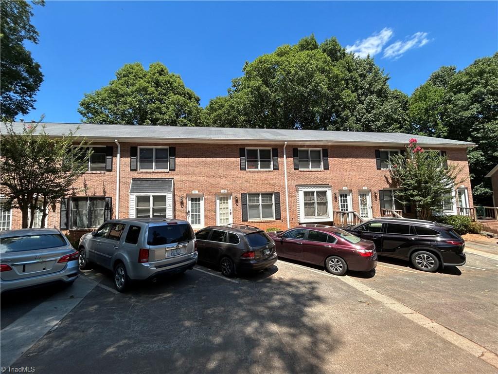 1439 King Charles Drive Property Photo 1