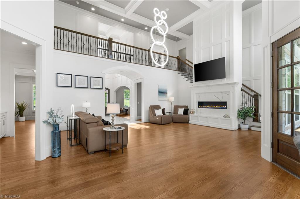 6323 Nesting Way Property Photo 10