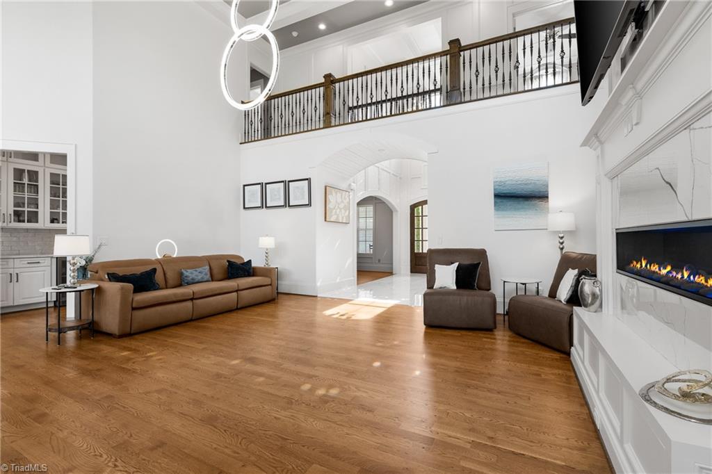6323 Nesting Way Property Photo 12